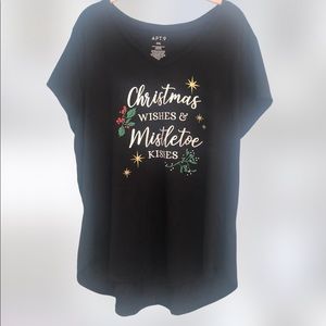 Apt. 9 Christmas Wishes Mistletoe Kisses Top Tee